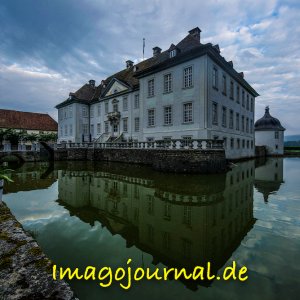Wasserschloss Vinsebeck am Morgen